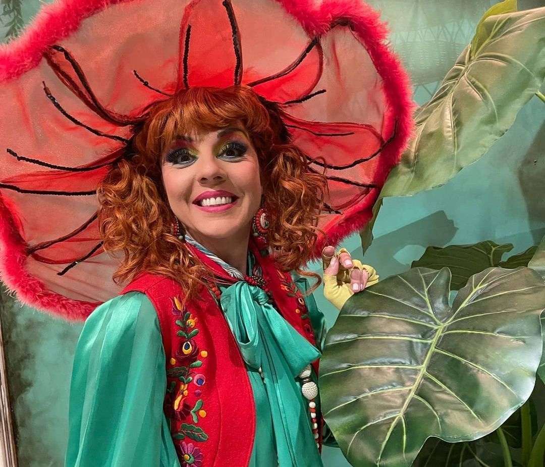 Βάνια είσαι fashion icon! 5 φορές που το κορίτσι του Μουτσινά άλλαξε το στυλ μας