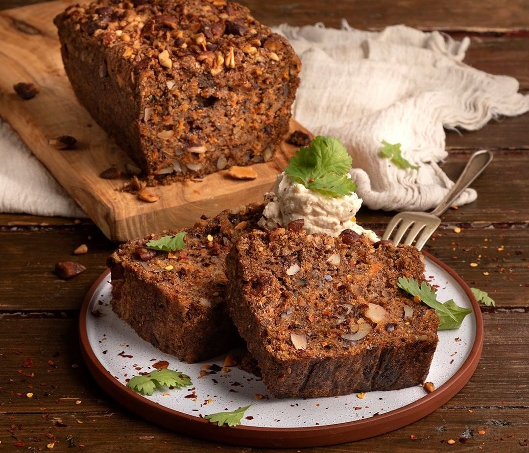 Άκης Πετρετζίκης: Ψωμί καρότου