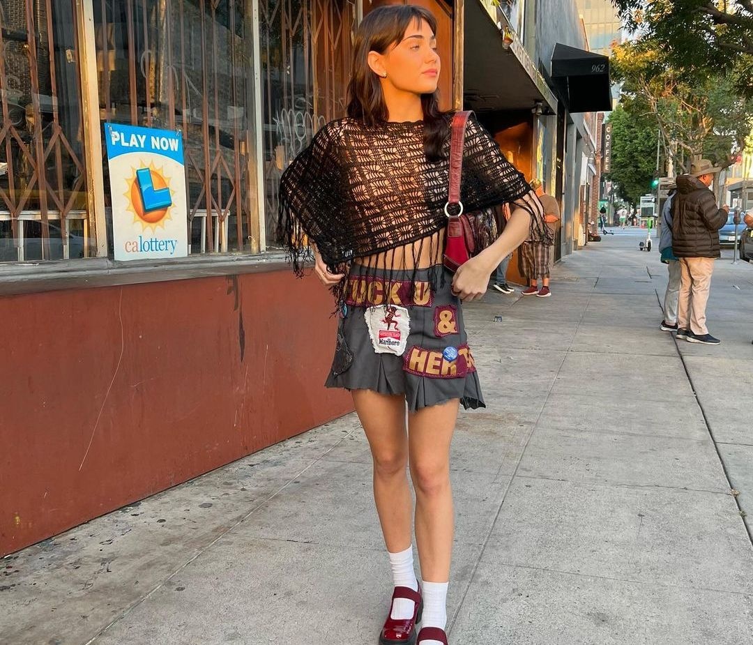 Οδηγός αγοράς: Οι πιο stylish mini φούστες της σεζόν θα σε κάνουν να βγεις για ψώνια τώρα