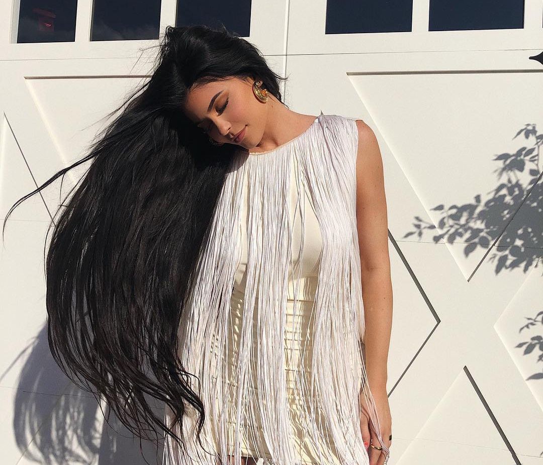 Με αφορμή τη νέα αλλαγή στα μαλλιά της Kylie Jenner, ψήφισε πόσο έχεις κουραστεί με τις περούκες της