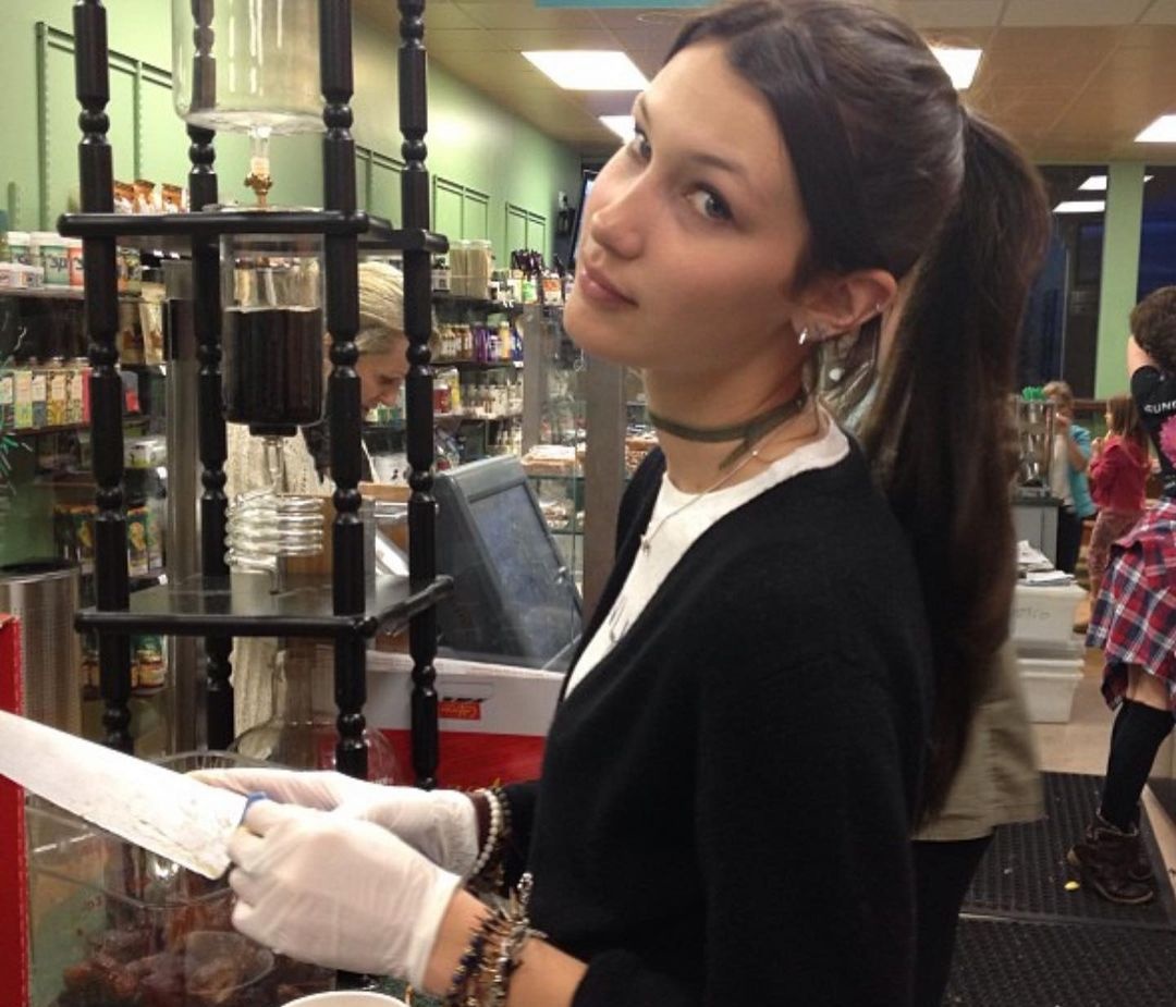 Δες πώς ήταν η Bella Hadid στα 15 της- Αγνώριστη!