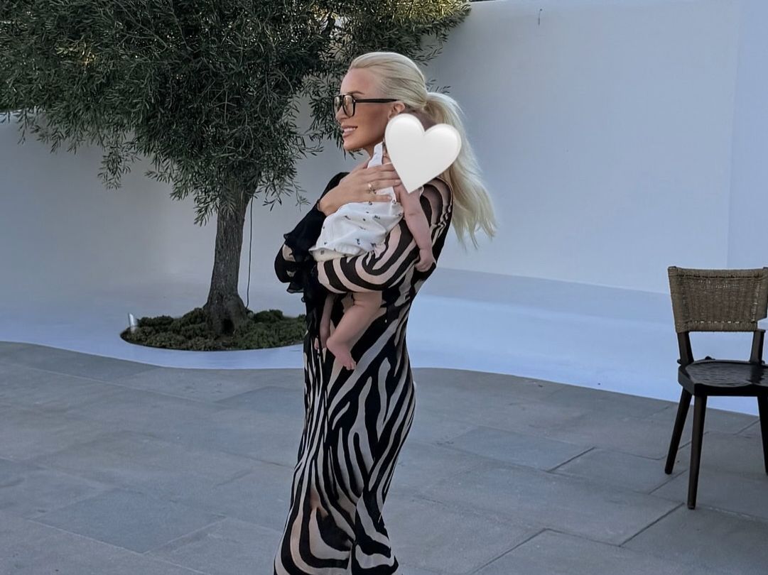 Κατερίνα Καινούργιου: Το πιο γλυκό καλοκαιρινό άλμπουμ με την κόρη της Ξένια & οι νέες φωτογραφίες