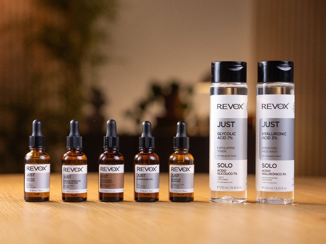 Από την απολέπιση στην αποκατάσταση: Το skincare cycle για πιο λαμπερή επιδερμίδα