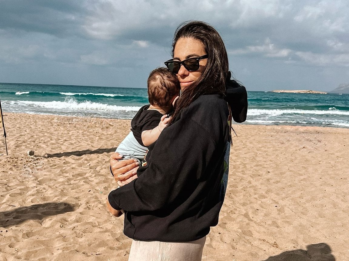 Στο «Αν δεν είχα τον Γρηγόρη, δεν θα τα είχα καταφέρει», η Βαλαβάνη φανέρωσε τη σχέση τους