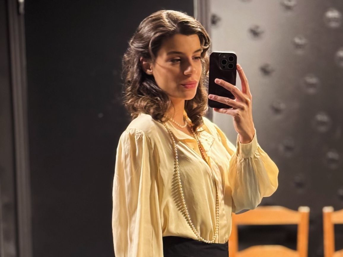 Η Δανάη Τάγαρη ως Θάλεια έρχεται στο Grand Hotel & γίνεται ο εφιάλτης του Δημήτρη Κίτσου