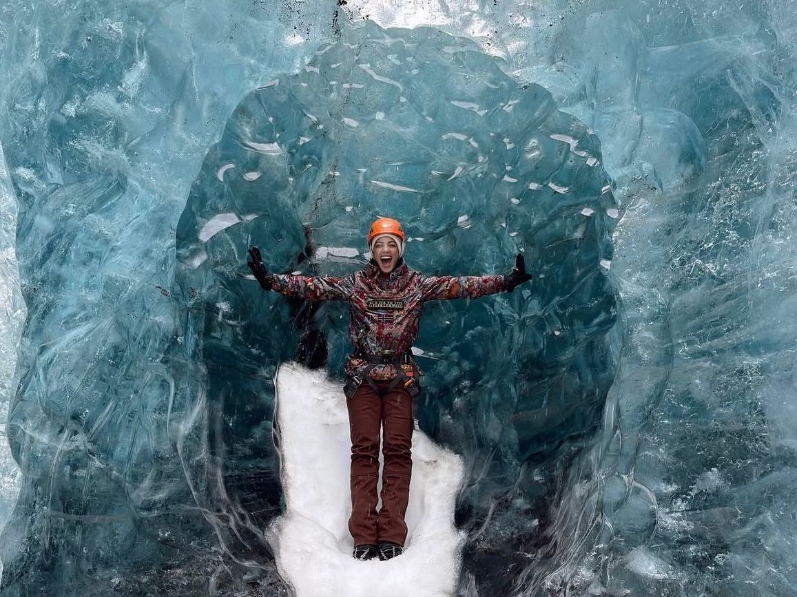 «Αλλαγή επαγγέλματος τώρα», λένε στην Ευγενία Σαμαρά βλέποντας τις φωτογραφίες της από την Ισλανδία