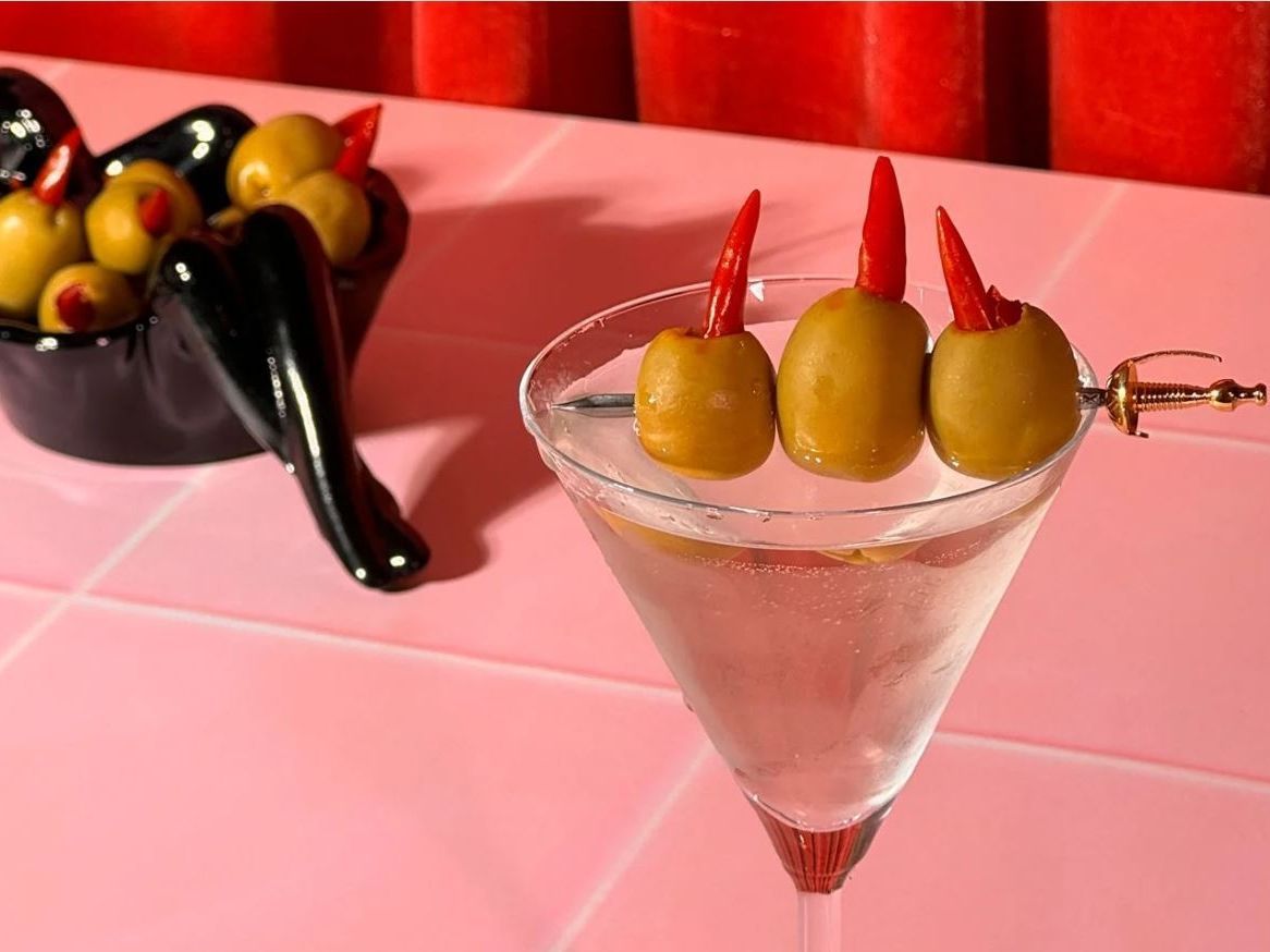 Οι πιο hot τάσεις στα cocktails για το 2026 έχουν ένα fashionable touch