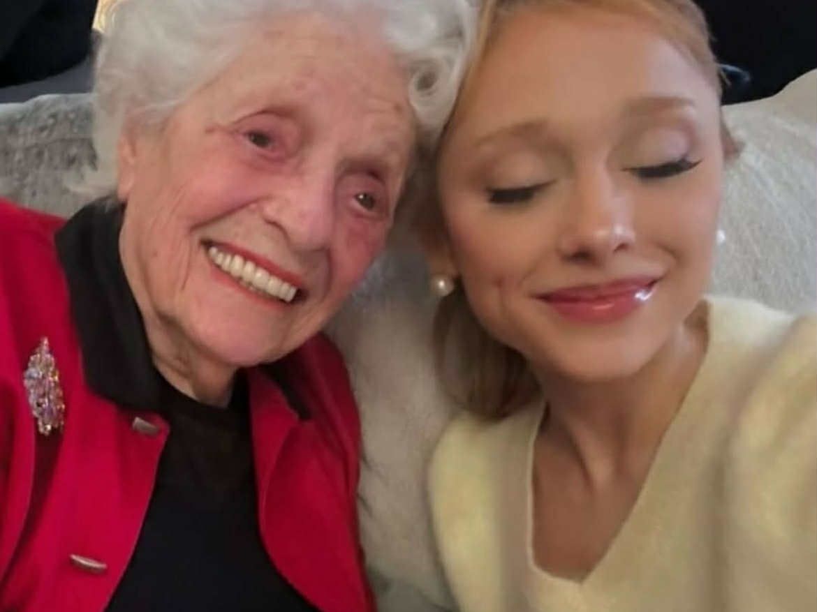 H γιαγιά της Ariana Grande «έφυγε» στα 99: Το ρεκόρ που έσπασε χάρη στην εγγονή της & η σχέση τους