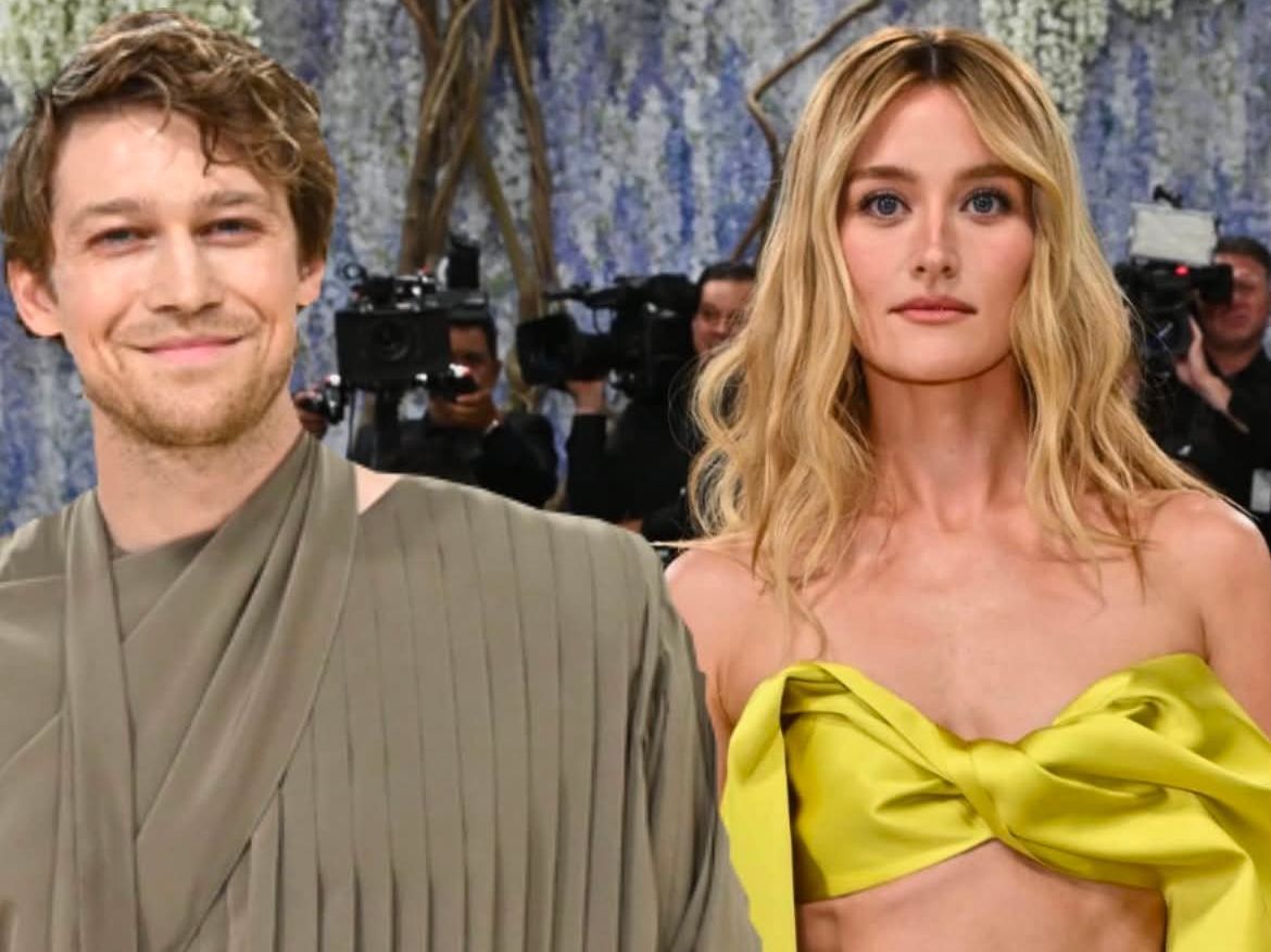 «It's a love story» για τον Joe Alwyn και την Sarah Pidgeon στη Νέα Υόρκη