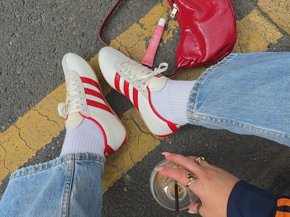 Ρετρό running trainers: Τα sneakers που επαναπροσδιορίζουν το streetwear στυλ είναι το νέο trend