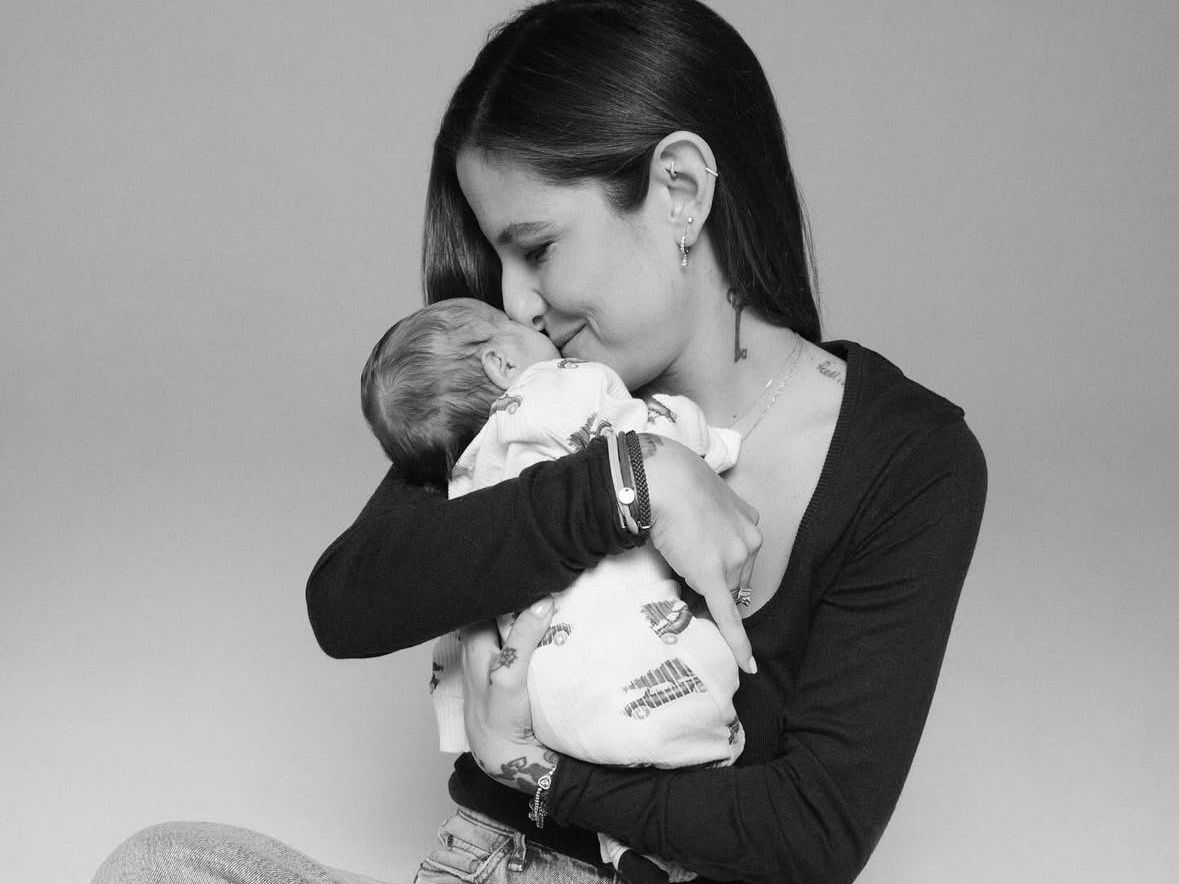 5 φορές που η Εριέττα Κούρκουλου Λάτση έγινε έμπνευση για κάθε γυναίκα που παλεύει να γίνει μητέρα