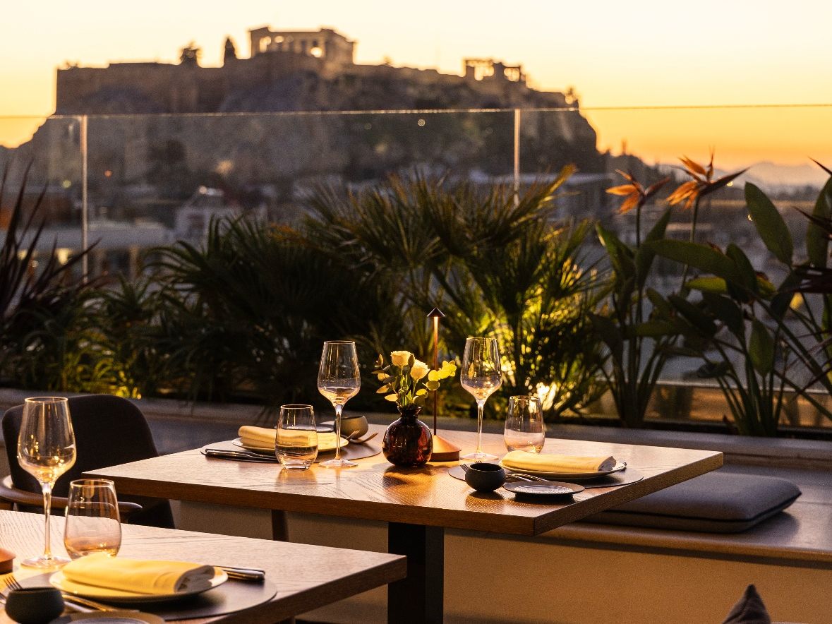 Άγιος Βαλεντίνος στο WHISPERS: Μια βραδιά φτιαγμένη για δύο