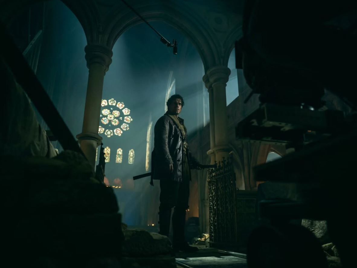 Από τον Lambert στον Cavill: o Highlander επιστρέφει με όλα τα αθάνατα vibes millennial vibes