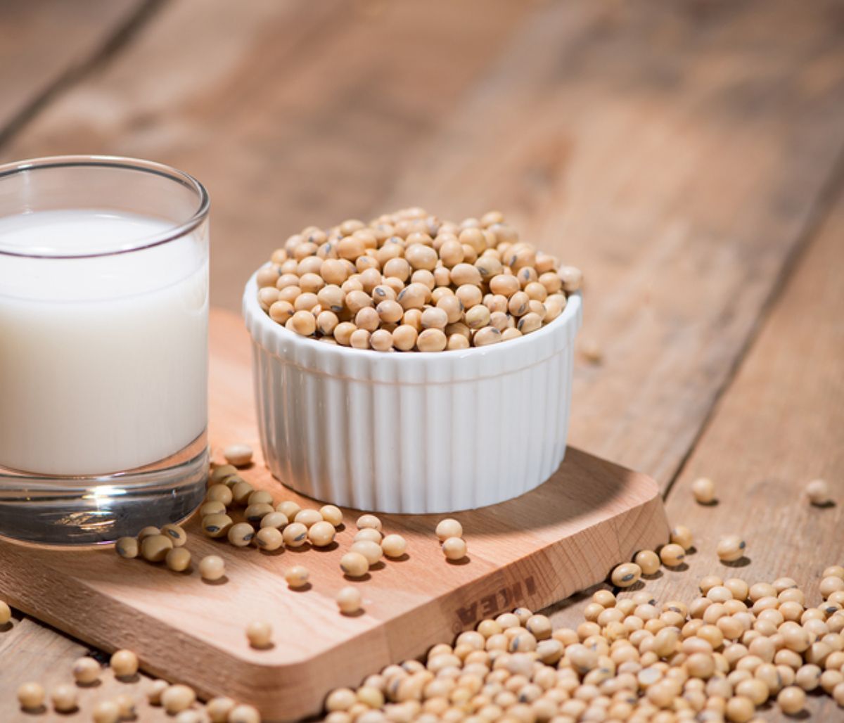 Γάλα σόγιας: Γιατί θεωρείται το καλύτερο υποκατάστατο του ζωικού γάλακτος