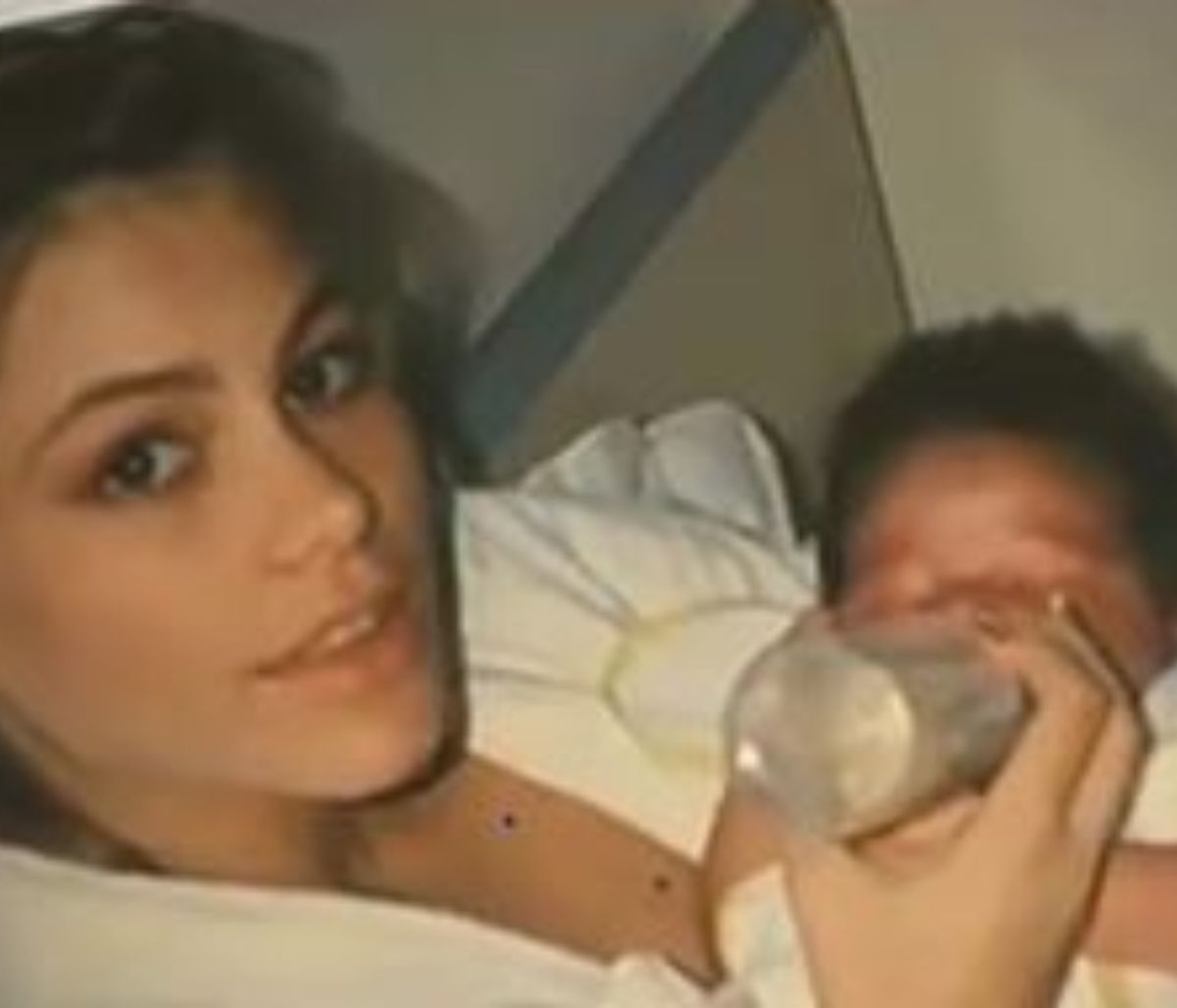 Δέκα celebrities που απέκτησαν παιδιά σε πολύ μικρή ηλικία (vid)