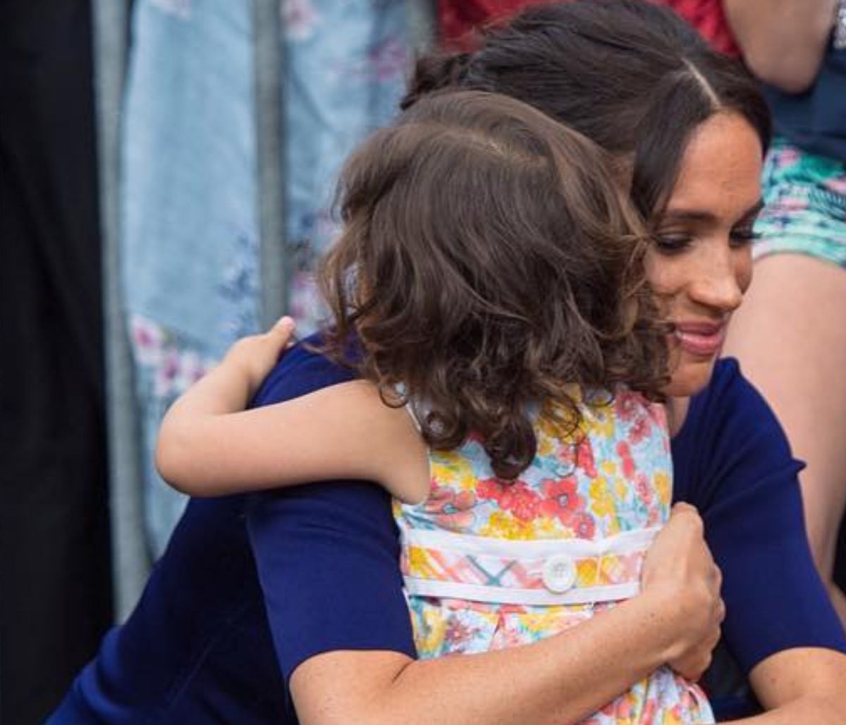 Δέκα αυστηρούς κανόνες που η Meghan Markle πρέπει να ακολουθήσει κατά την εγκυμοσύνη της (vid)