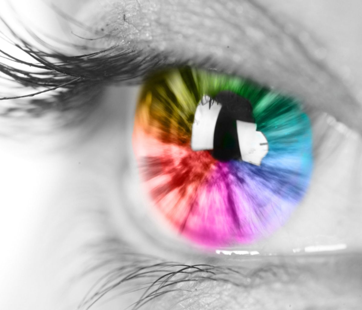 Οι παθήσεις που «καθρεπτίζονται» στο χρώμα των ματιών