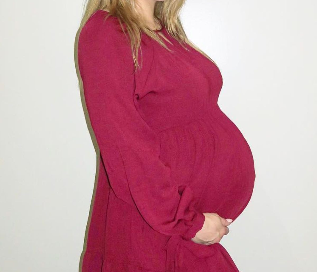 Ελληνίδα παρουσιάστρια γεννά από μέρα σε μέρα - Η ανάρτηση στο Instagram και το μήνυμά της (pic)