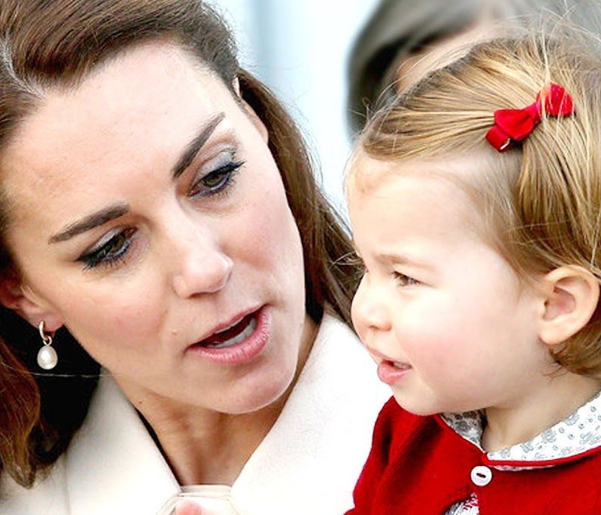 Kate Middleton: 15 φορές που την τσάκωσαν φωτογράφοι χωρίς να το ξέρει (vid)