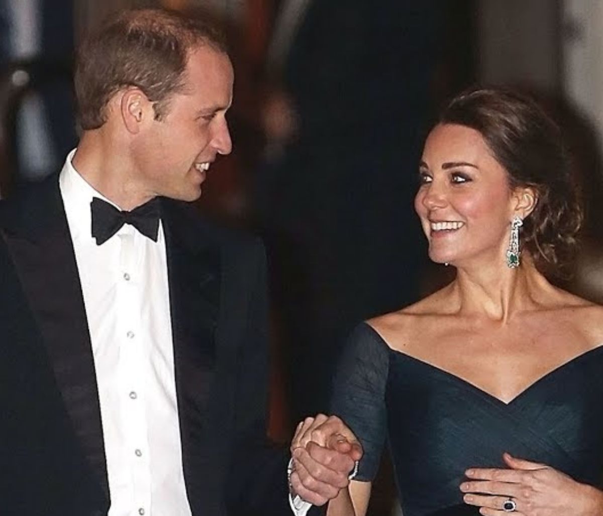 Kate Middleton - Πρίγκιπας William: Δείτε τις πιο τρυφερές στιγμές του ζευγαριού (vid)