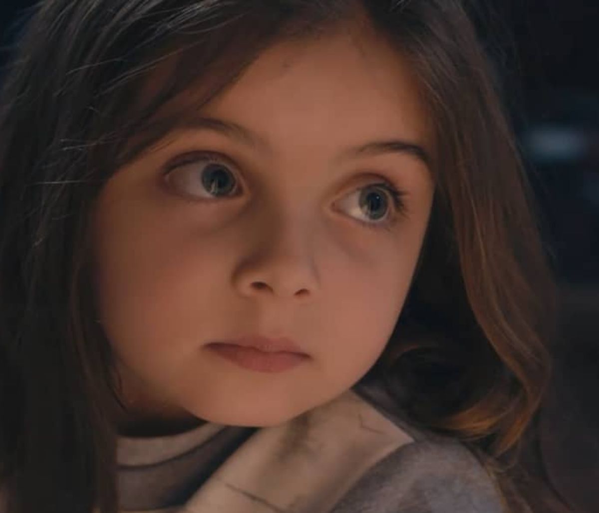 Το Τατουάζ: Δείτε τη μικρή Λήδα να τραγουδάει Κωνσταντίνο Αργυρό (vid+pics)