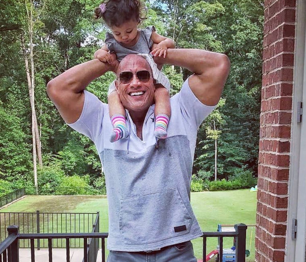 Dwayne Johnson: Θα πάθετε πλάκα με την πανέμορφη κόρη του (pics+vid)