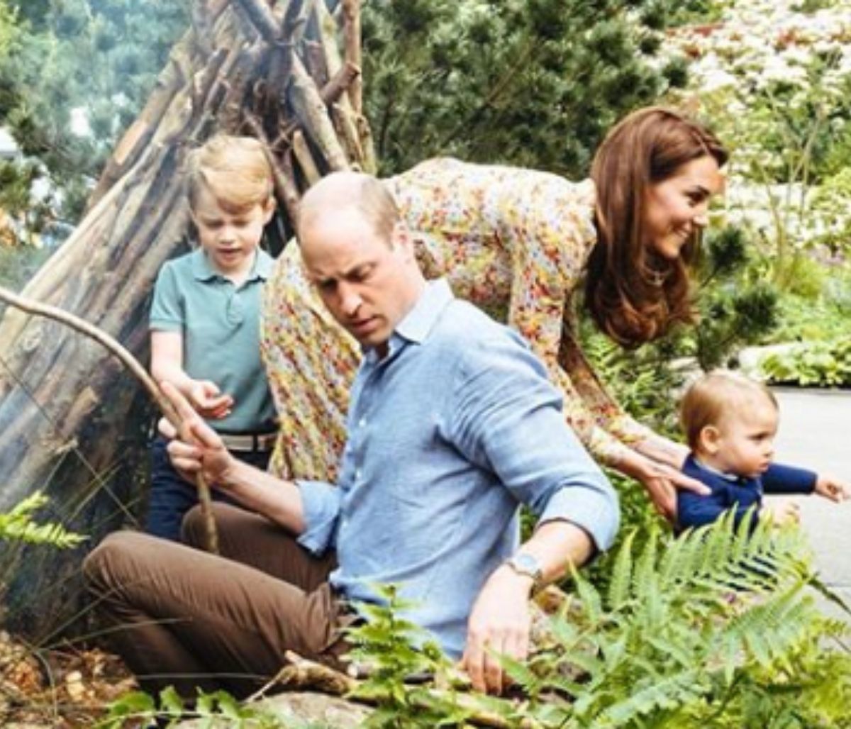 Kate Middleton - Πρίγκιπας William: Δείτε τις νέες φωτογραφίες της πριγκιπικής οικογένειας (pics)