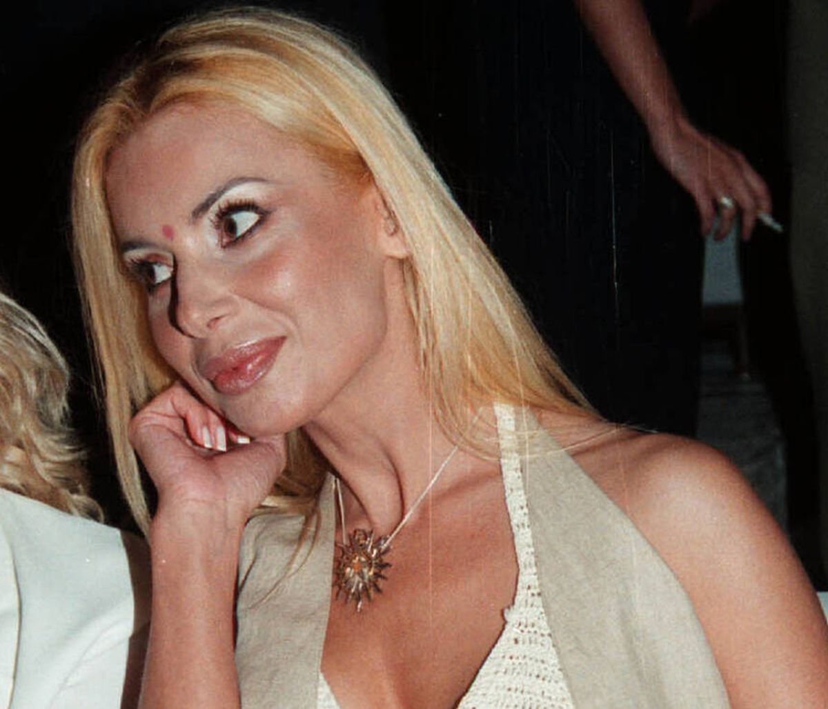 Πέθανε η Τζούλια Μπάρκα (photos)