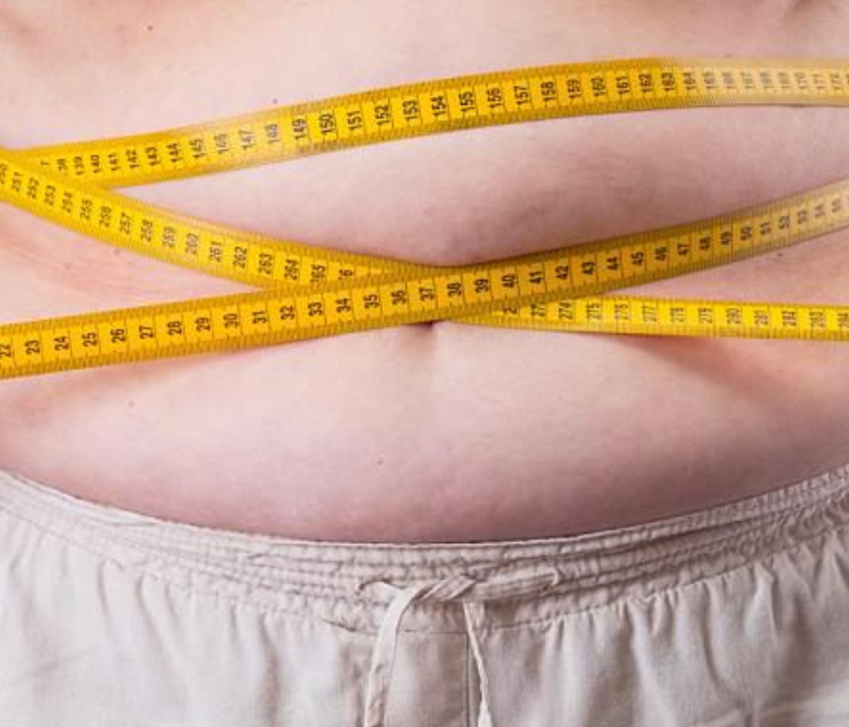 Tροφές που αυξάνουν το λίπος στην κοιλιά & με ποιες να τις αντικαταστήσετε (εικόνες)