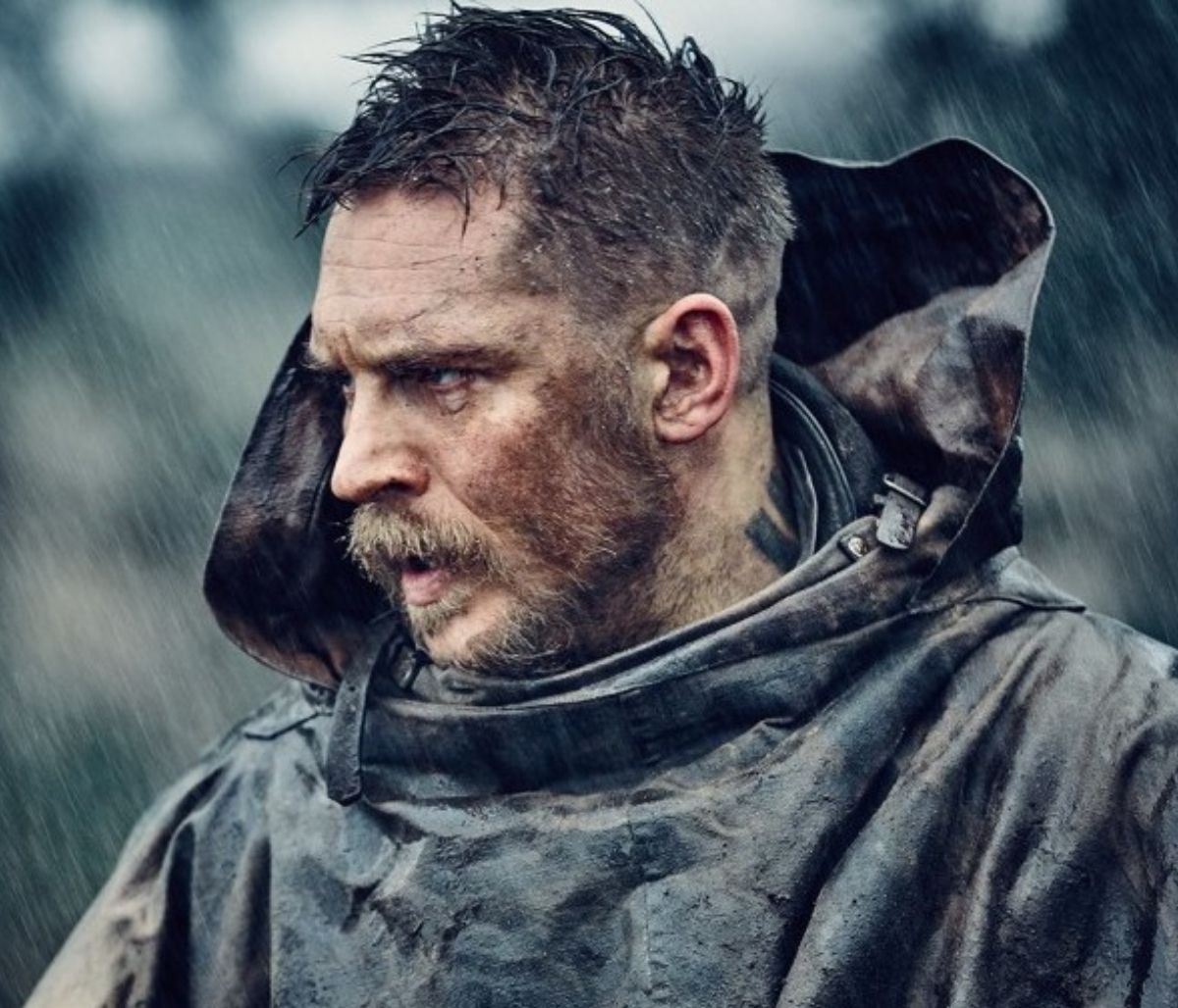 Μαλλί και μούσι όπως ο Tom Hardy στο Taboo