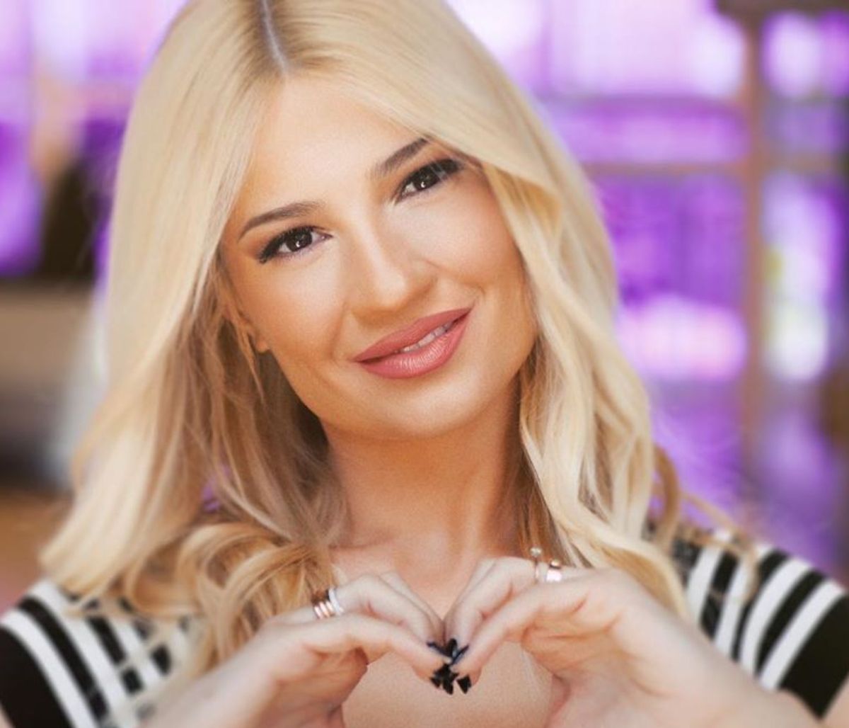 Φαίη Σκορδά: Δημοσίευσε μετά από καιρό μια πολύ τρυφερή φωτογραφία με τους γιους της (pics)