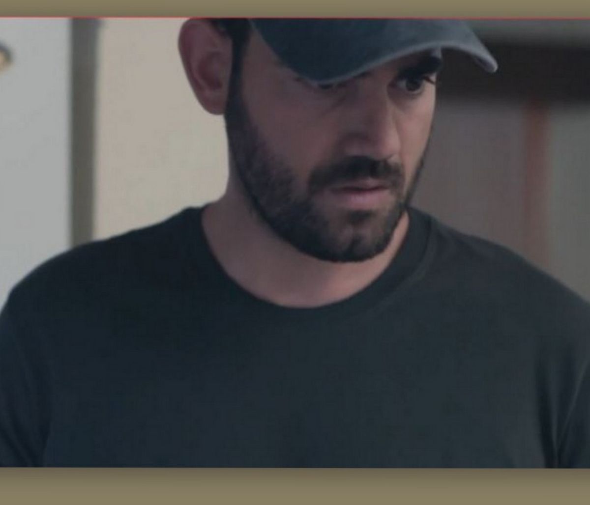 To Τατουάζ: Εξέλιξη σοκ - Δε θα πιστεύετε ποιος βάζει τέλος στη ζωή του (Video & Photos)