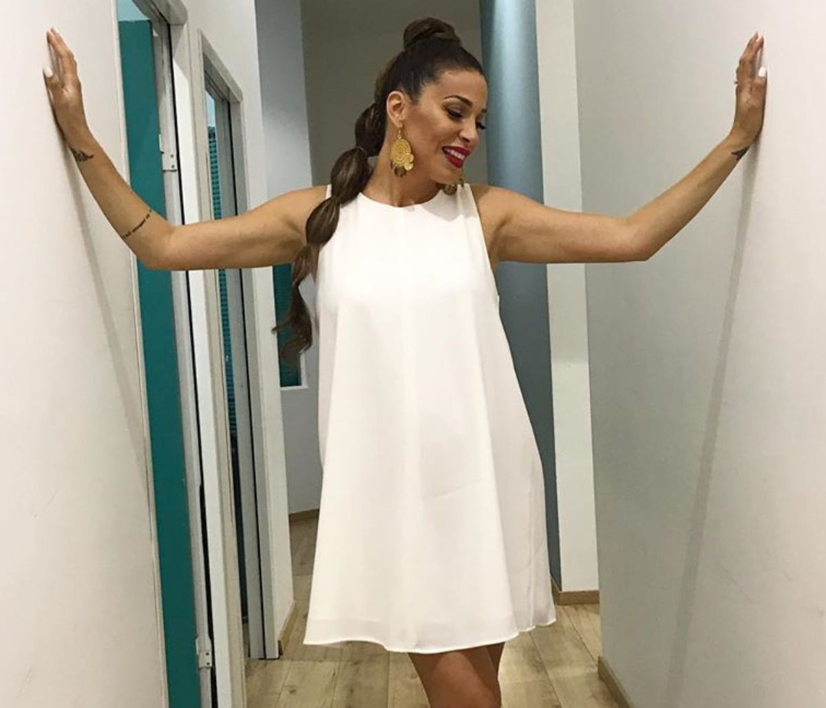 Ελένη Χατζίδου: Το μήνυμα προς τις εγκυμονούσες φίλες της και η φώτο με μαγιό (pics)