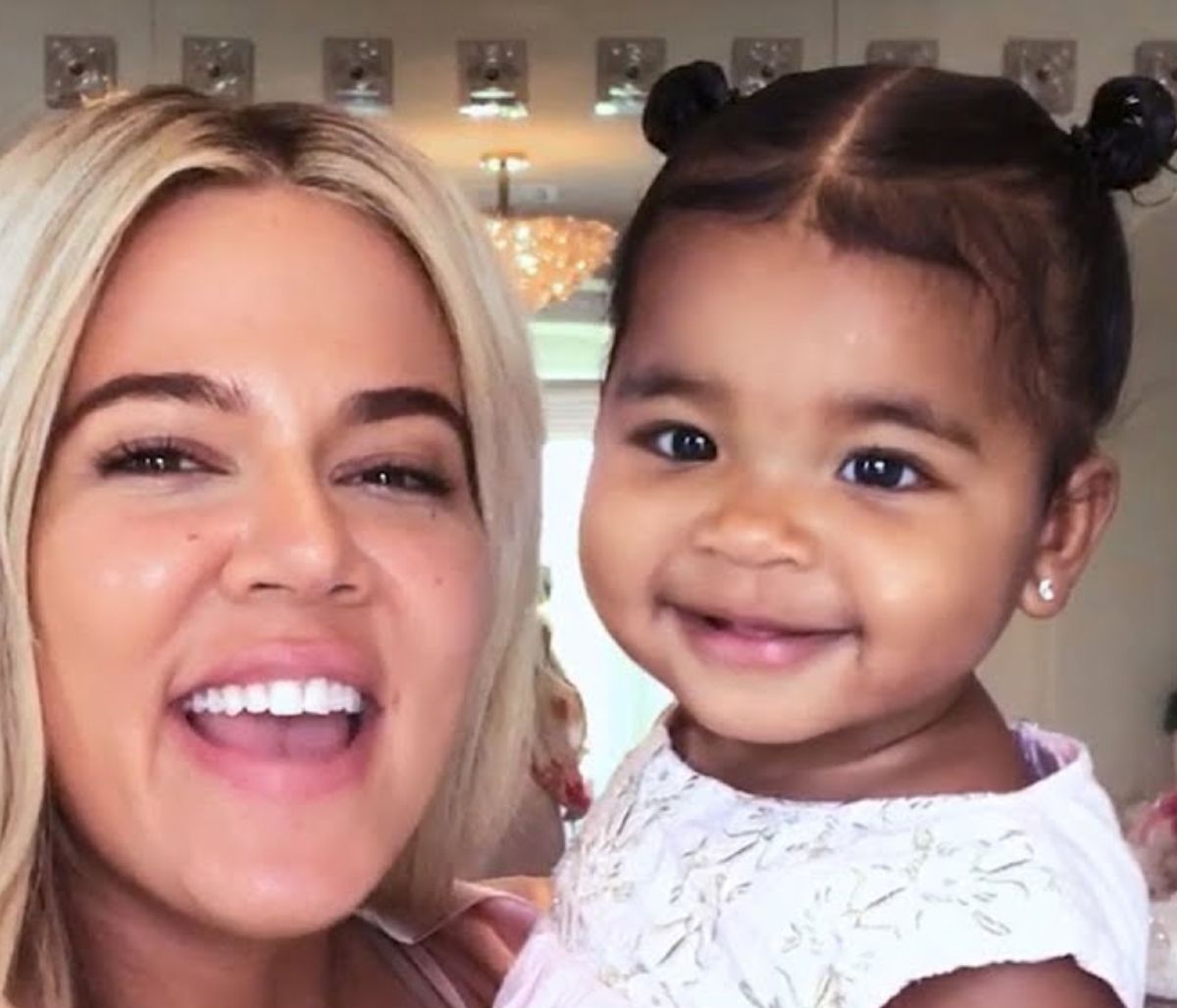 H True έκλεψε την παράσταση στο νέο βίντεο της μαμάς της Khloe Kardashian, που έκανε για τη Vogue