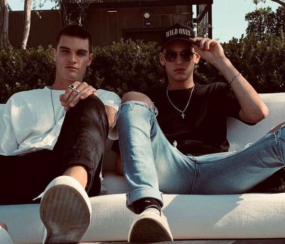 Μύκονος: Τους είδαμε και πάθαμε πλάκα- Δεν φαντάζεστε ποια είναι η μητέρα τους (photos)