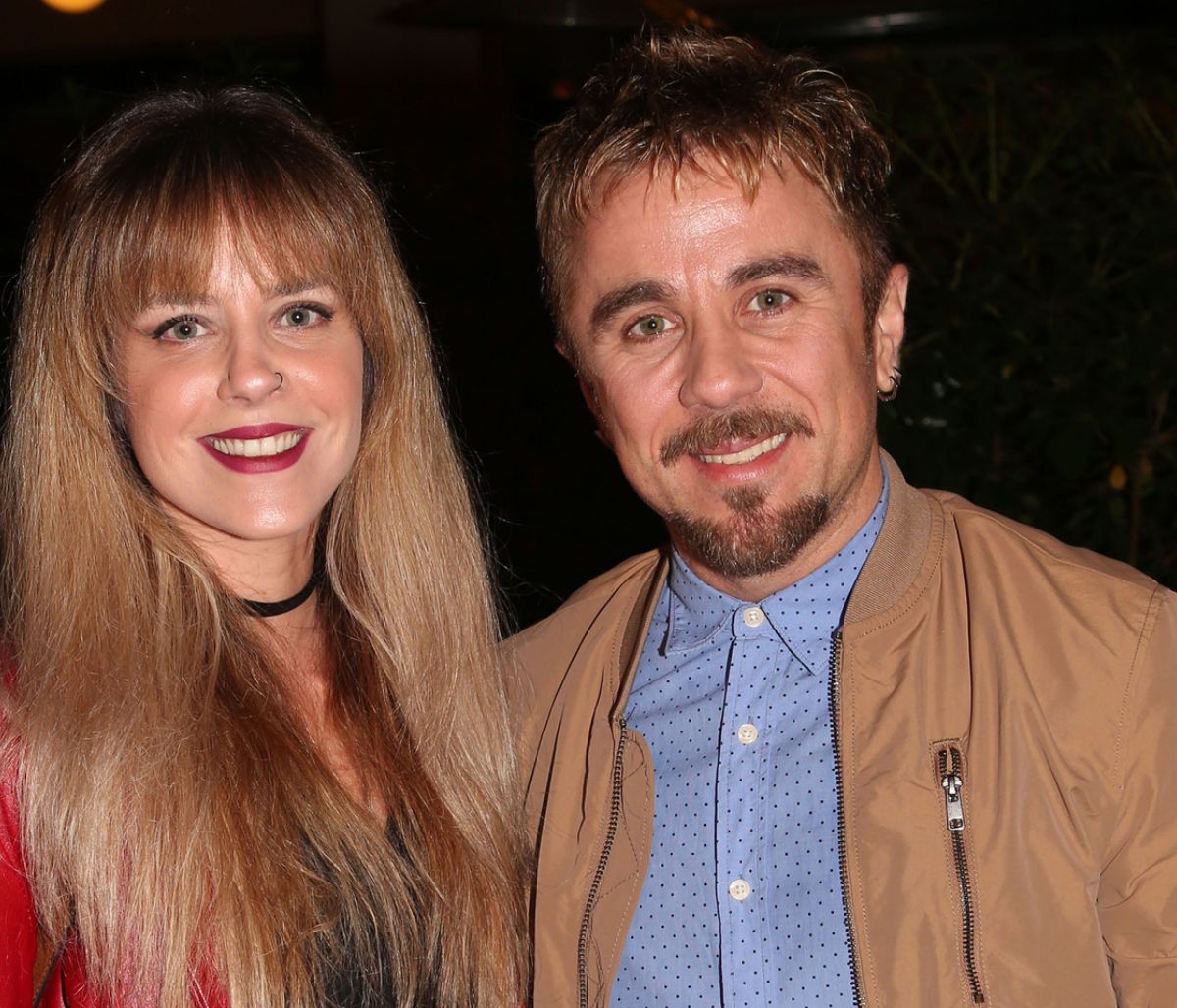 Το κορίτσι του Θανάση Τσαλταμπάση είναι πολύ hot και πρέπει να το δεις με μαγιό! (Photos)