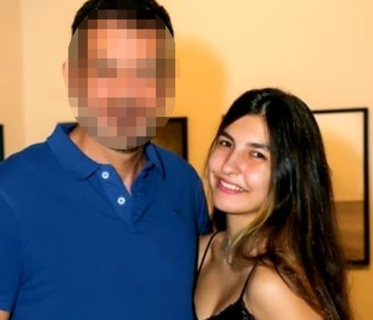 Και όμως, αυτή η κούκλα είναι κόρη Έλληνα παρουσιαστή (pics)