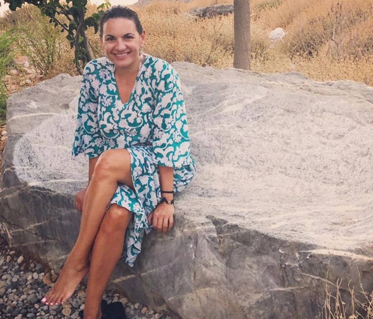 'Ολγα Κεφαλογιάννη: Φορώντας μαγιώ και καφτάνι, έφτιαξε φανουρόπιτα (pics)