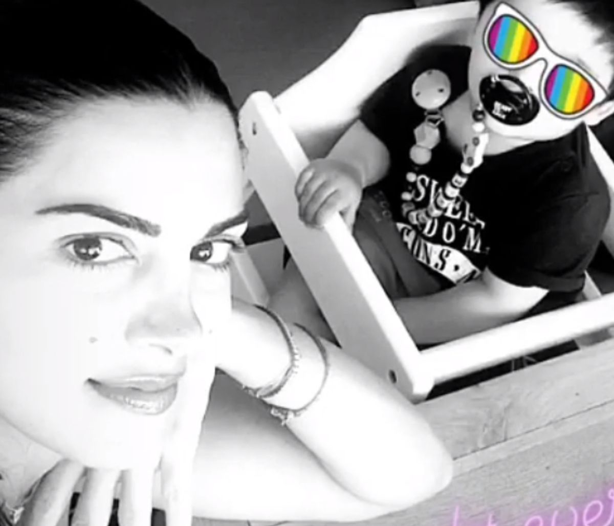 Σταματίνα Τσιμτσιλή: 7 φωτογραφίες με τον γιο της (pics)