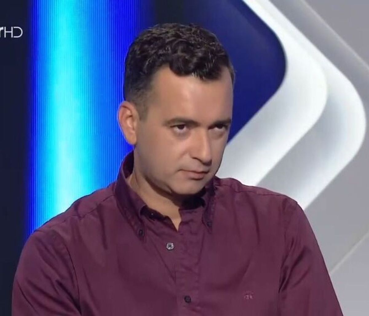 GNTM: Ποιος είδε τον Μπράτη και δεν τον φοβήθηκε; Έξαλλος με διαγωνιζόμενη! (video)