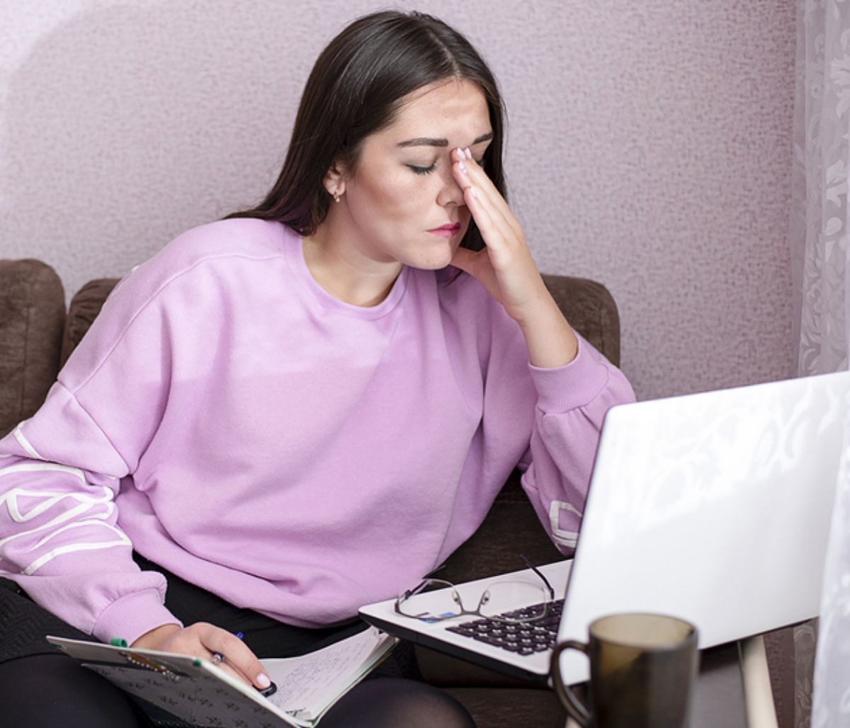 Οι καλύτερες φυσικές λύσεις για τον πονοκέφαλο (εικόνες)