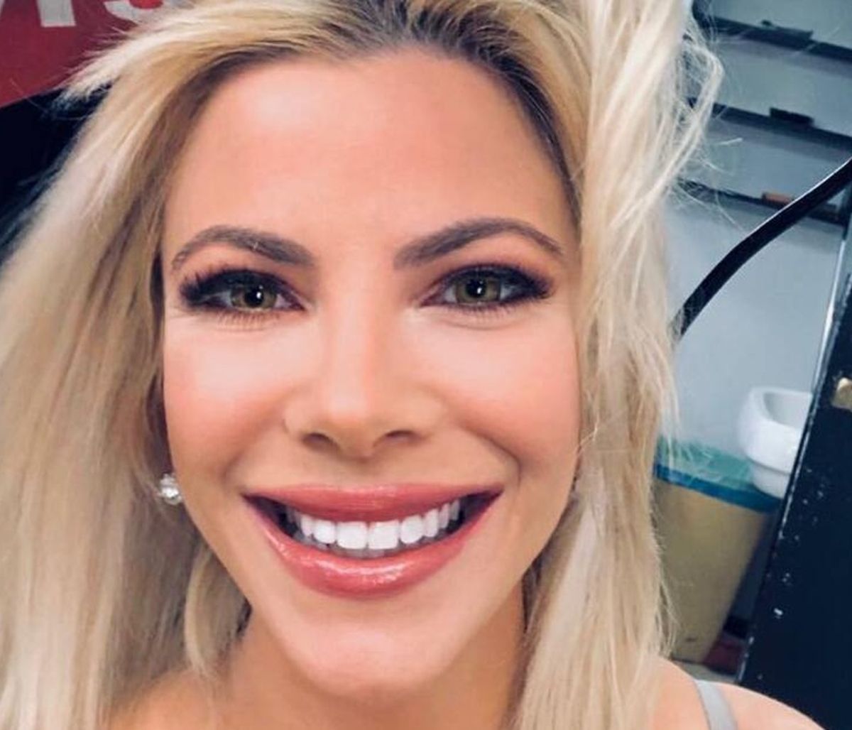 Αντελίνα Βαρθακούρη: Έβαψε τα μαλλιά της και είναι μια κούκλα! Η αλλαγή λίγο πριν τις γιορτές (Pics)