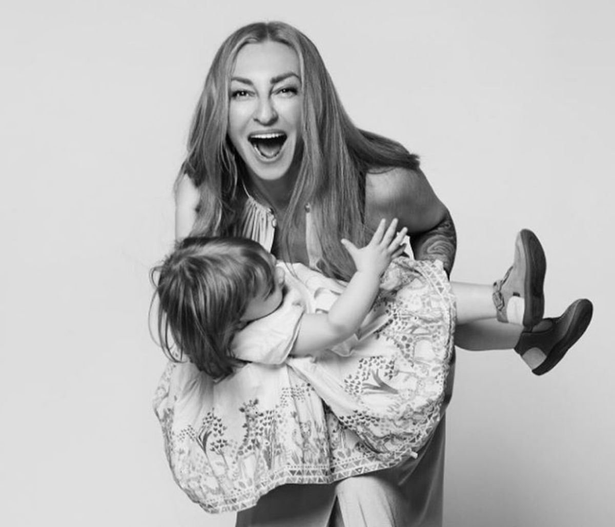 Ρούλα Ρέβη: Υπέροχες φωτογραφίες που δημοσίευσε με τα παιδιά της (pics)