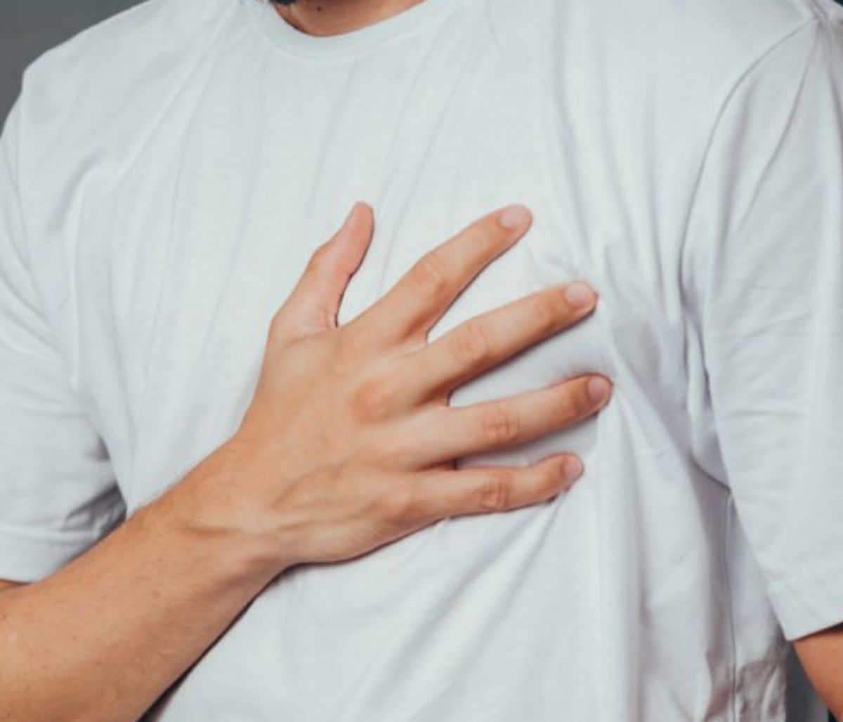 Πόνος στο στήθος: Οι πιθανές αιτίες πλην της καρδιάς (εικόνες)