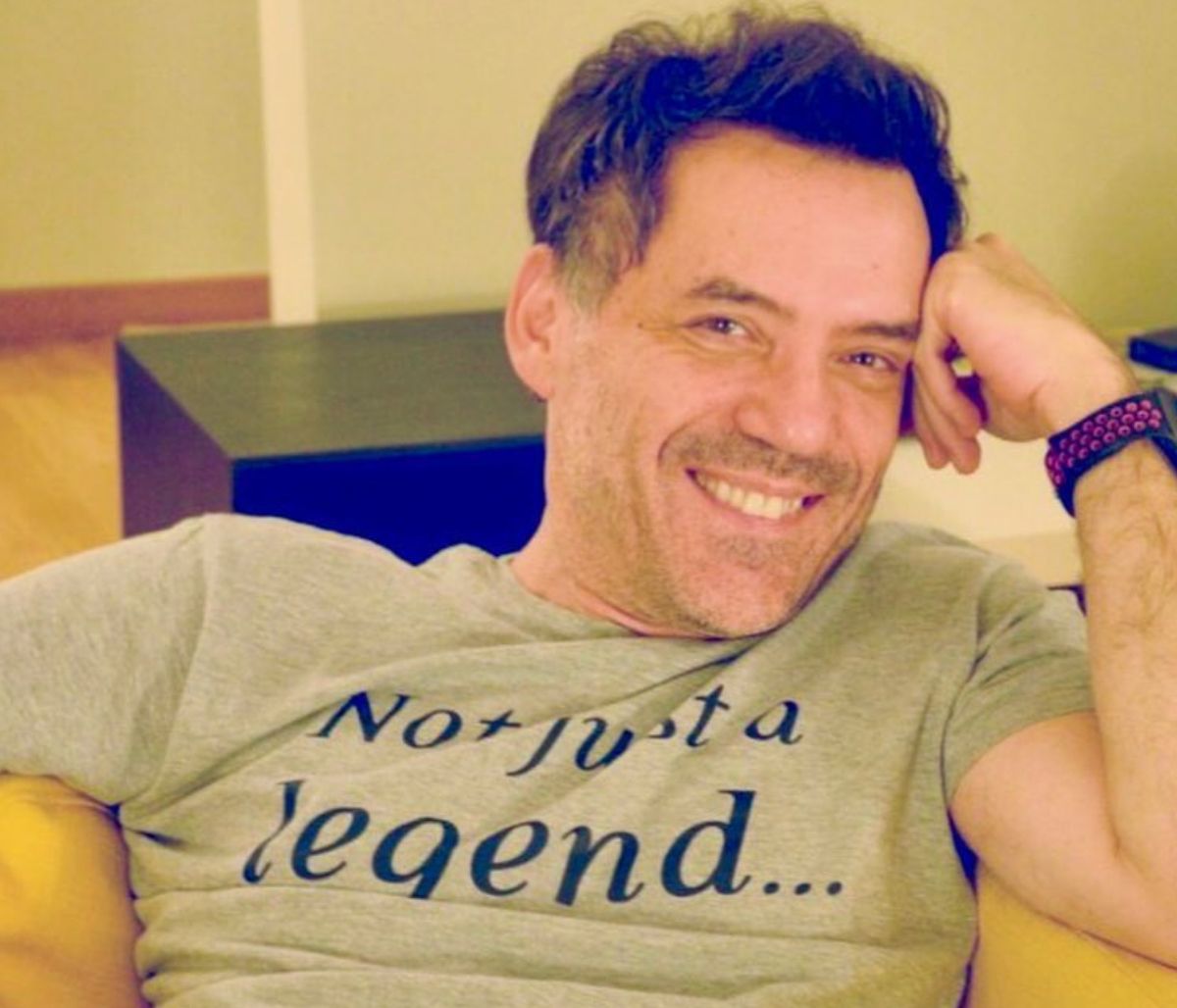 Αυτός είναι ο κούκλος 20χρονος γιος του Θάνου Καλλίρη (pics)