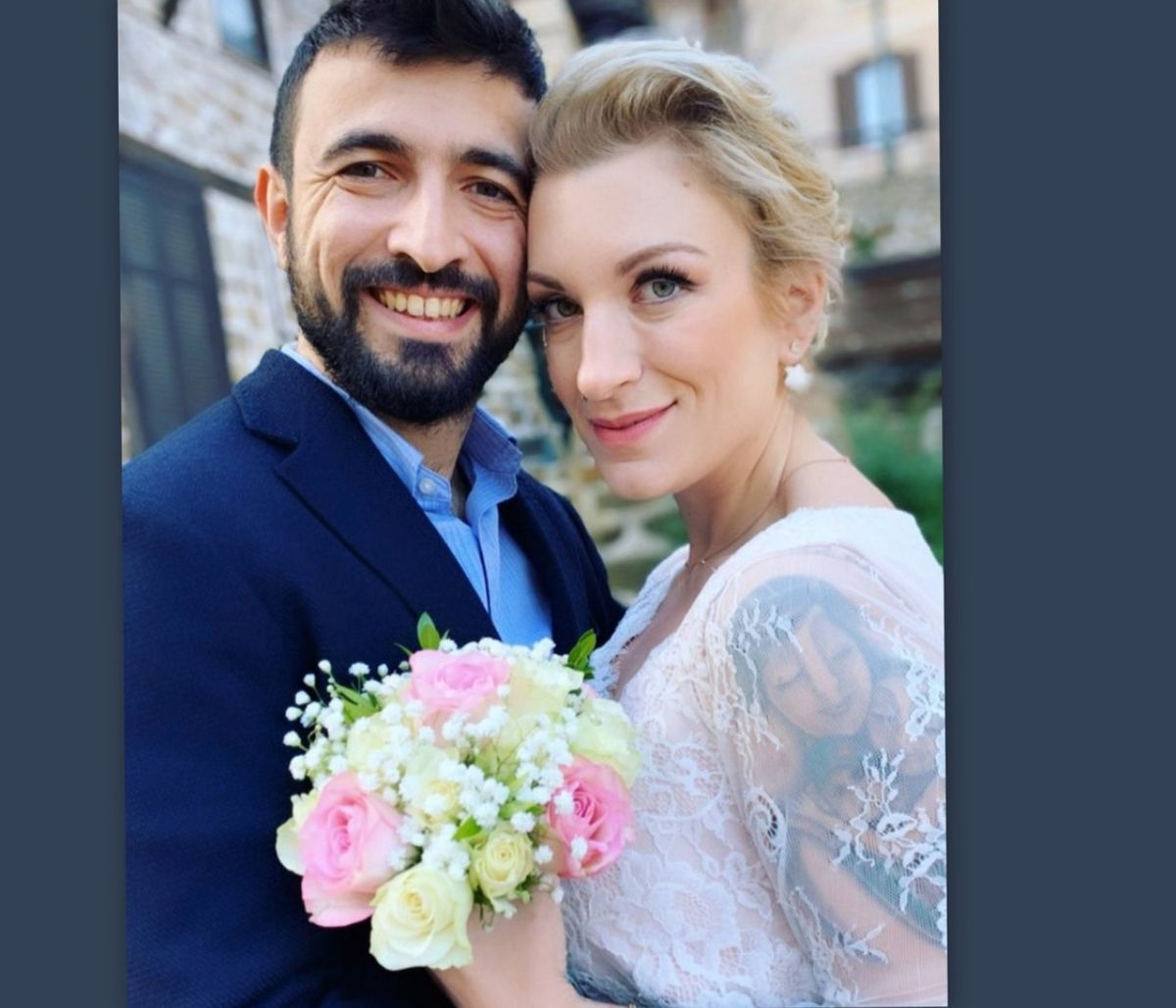 Ολίβια Γαβρίλη: Θα εκπλαγείς με την γαμήλια τούρτα της– Αυτή είναι η ιστορία αγάπης με τον άντρα της