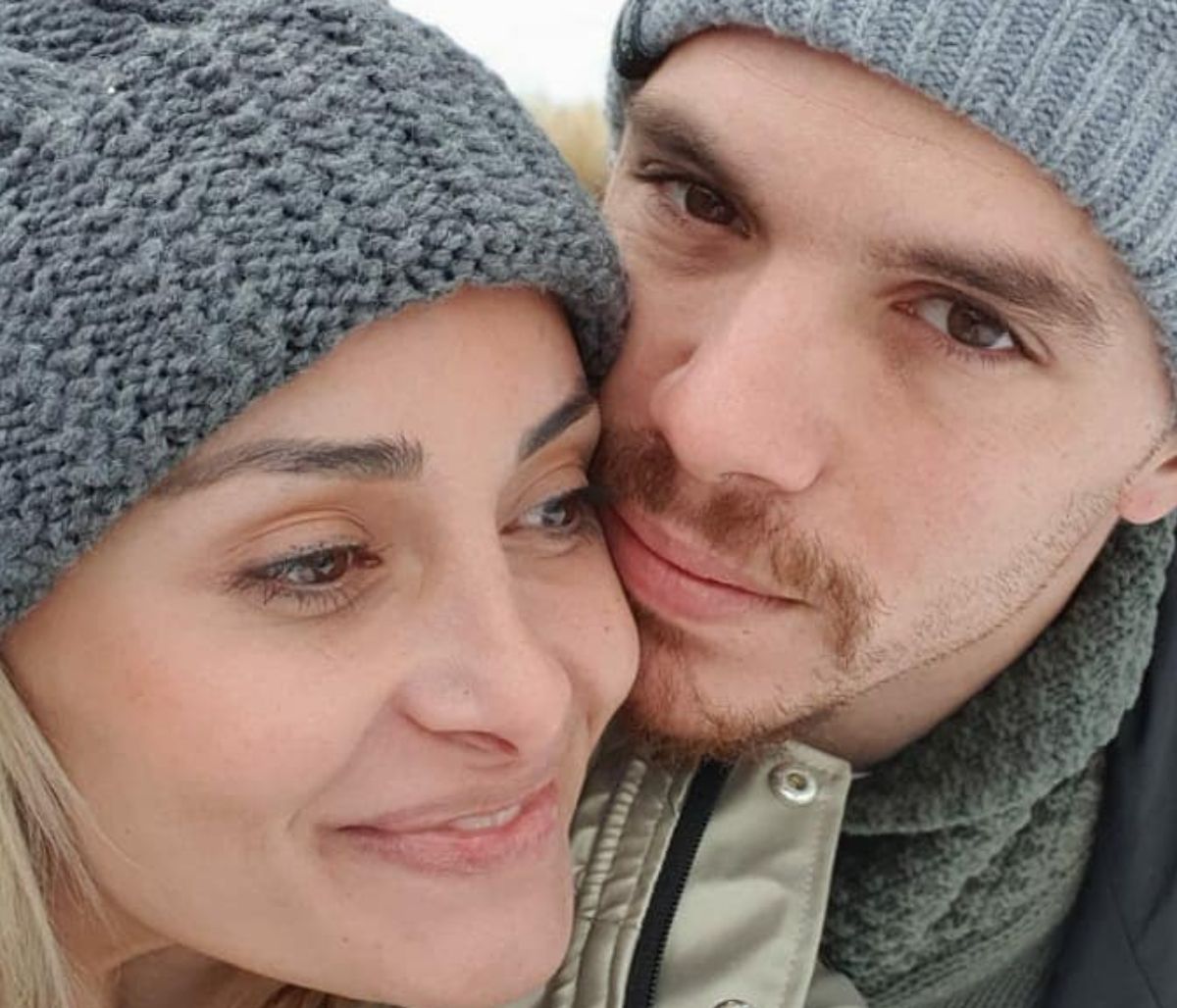 Λευτέρης Πετρούνιας: Η εκπληκτική φωτογραφία με τις γυναίκες της ζωής του (pics)