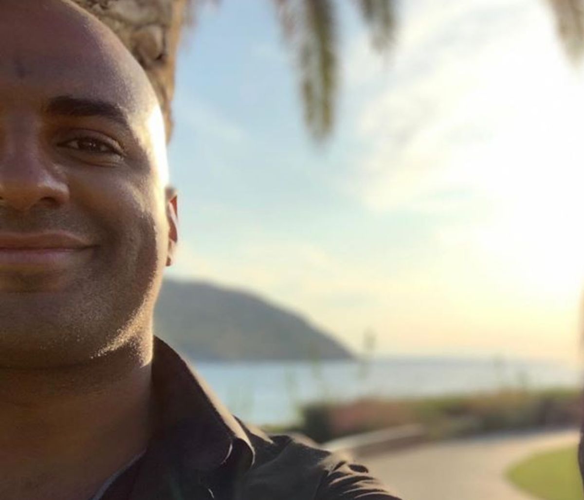 Ησαΐας Ματιάμπα: Η αδυναμία που έχει στο γιο του μέσα από οκτώ υπέροχες φωτογραφίες (pics)