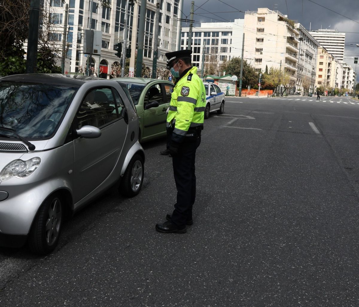 Κορονοϊός Ελλάδα: Παρατείνεται η απαγόρευση κυκλοφορίας - Δείτε μέχρι πότε
