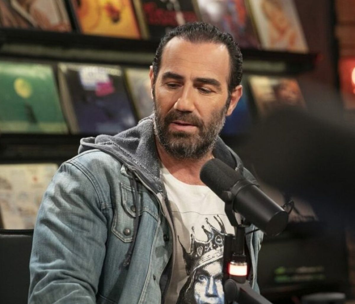 Κορονοϊός: Το συγκλονιστικό βίντεο που έφτιαξε ο Αντώνης Κανάκης (video)